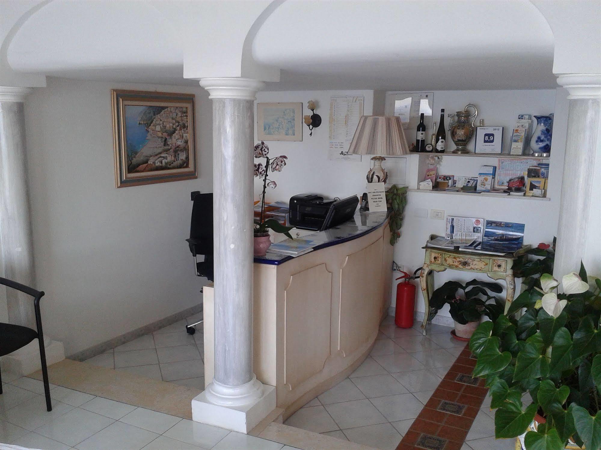 La Rosa Dei Venti Aparthotel Positano Bagian luar foto