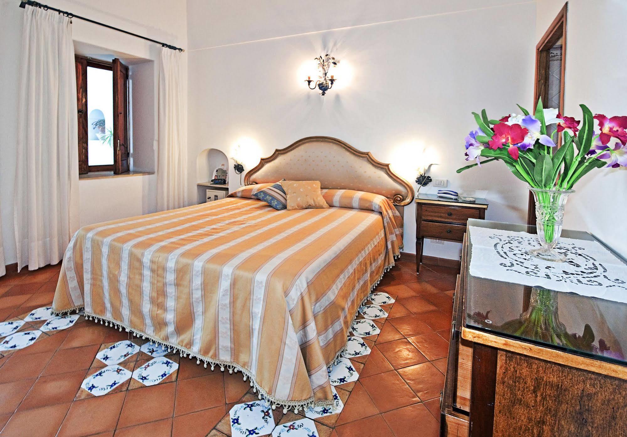 La Rosa Dei Venti Aparthotel Positano Bagian luar foto