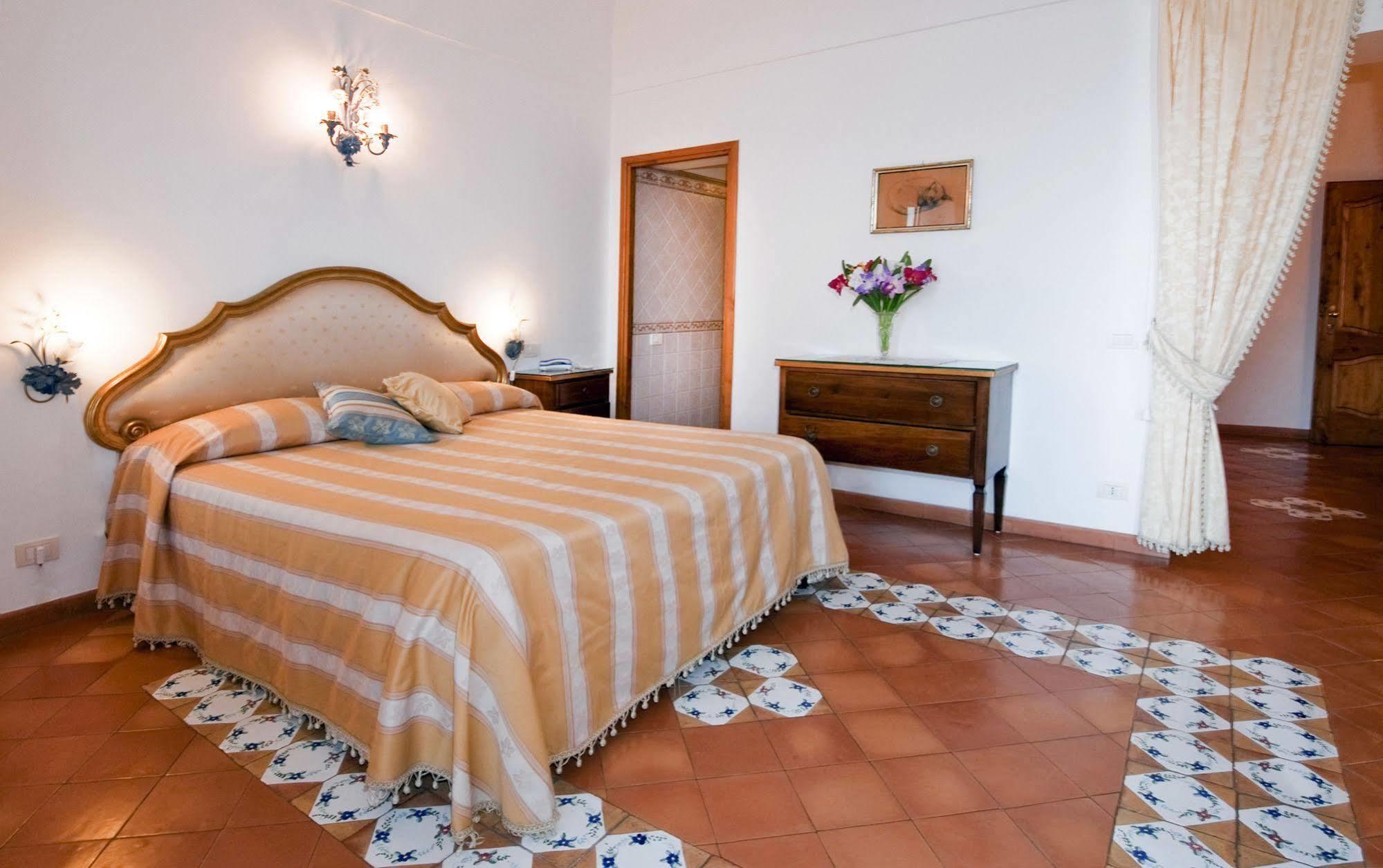 La Rosa Dei Venti Aparthotel Positano Bagian luar foto